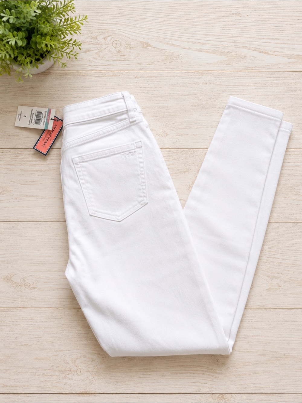 Vineyard Vines High Rise White Skinny Jeans White Cap NWT Size 4